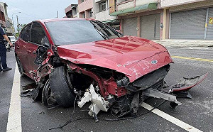 又是毒駕！彰化男暴衝「用飛的」連撞2車 唾液快篩呈K他命反應