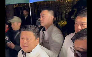 韓國瑜逼開麥！林沛祥認「簽字無法代表黨團」他諷：就是傅崐萁旁邊撐傘小弟