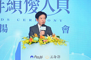 行政、立法兩院長持續互摃 張惇涵：只有以和為貴不足以凝聚共識