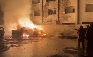 台南安南區驚傳大爆炸！空地疑違規堆置「鎂土」釀火災