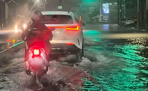 豪雨狂炸高雄！單日528毫米超越莫拉克 罕見連2天停班課