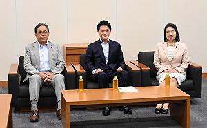 寄生完就跑路？ 日本在野三黨合併談崩了 眾院最大在野黨有議員想退黨...