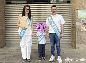 45歲江和樹牽「7歲孫子」搶登記頭香！昔自曝14歲結婚、15歲當爸