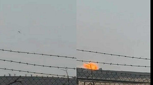 (影) 「沙赫德-136」突破防空網! 第五艦隊司令部遇襲 伊稱重創多處美基地