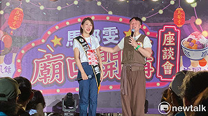 萬華廟口開講秒變求婚現場！馬郁雯大膽喊話：當選就去李正皓家提親