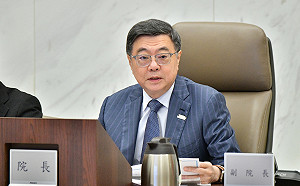 卓揆稱「歡迎請我吃飯」  政院：凍結院長薪水已違憲違法