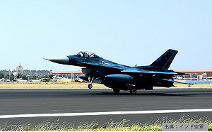 日本F-2「首次」部署印度  相隔3年「勇士守護者」訓練