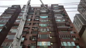 板橋社區電線走火 近水救災15分鐘撲滅