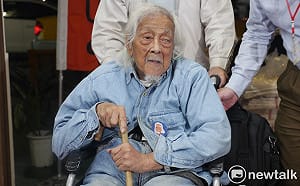 果然是來洗歷史？《世紀血案》疑電影劇本流出「影射史明是兇手」