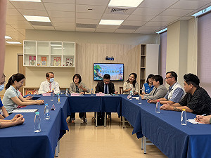 林月琴邀呂建德赴苗栗考察長照 呂允諾跨部會整合長照交通資源