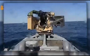(影) 史上首次無人艦艇海戰！ 烏海軍水面無人艇擊沉俄軍船艦