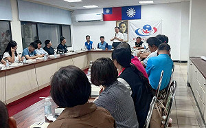 認徐欣瑩選情陷逆境 楊文科喊話黨內「逆轉局勢」