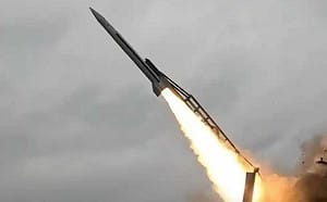 (影) 烏深夜猛攻俄境！「鵜鶘」神秘武器首度現身 戰鬥機器人殺進俄後方