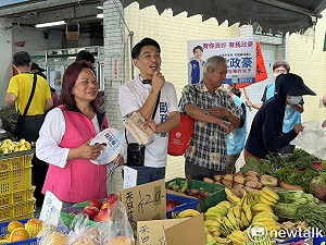 台南東區唯一新人歐政豪 中秋連假搶攻市場 曾培雅「母雞帶小雞」拚知名度