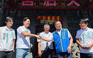與柯文哲和邱臣遠同框是否觸黨籍？ 林啟賢：我是以天后宮主委身分出席