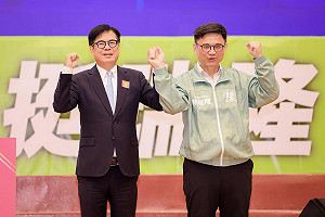 陳其邁站台力挺賴瑞隆 提過往轟韓國瑜如「愛情詐騙集團」