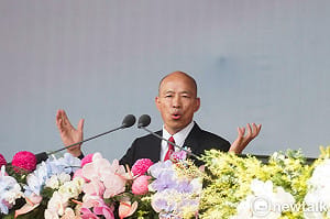 韓國瑜國慶致詞提「假民主真獨裁」！盧學叡發文反諷：像脫口秀