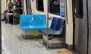 北捷車廂屏風玻璃碎裂！網驚：以後不敢靠了 已檢修將向旅客求償
