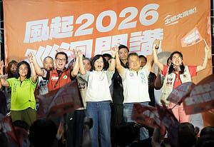 土城造勢湧人潮！他喊「選票全給卓冠廷」 蘇巧慧拋3大建設願景
