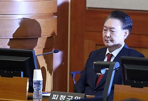 韓前總統尹錫悅戒嚴內亂罪二審開庭 檢強烈要求判處死刑