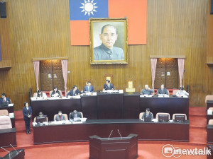 國民黨文攻杯葛成功 民進黨願開4場軍改公聽會