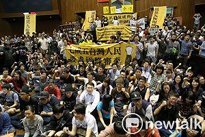 回首318學運七週年 王丹:「民主」界定了台灣未來發展方向