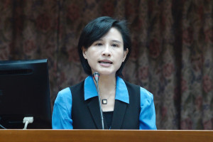 不頒給余光中  鄭麗君: 褒揚令像國家勳章 沒有遺漏及啟動問題