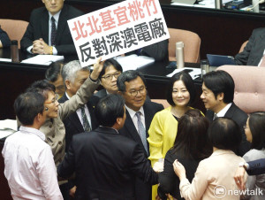 抗議深澳電廠環差過關  國民黨團再度杯葛議事