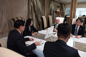 出訪關切國內和台海情勢 蔡總統與國安首長視訊會議
