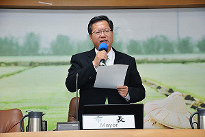 鄭文燦言機捷6月淨賺2億? 孫大千：若屬實，只做市長太屈才