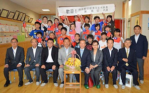 在臉書「蕉」代並無促銷不力 謝長廷：我只能長嘆