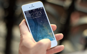 謹慎管控出貨量  蘋果大砍iPhone 20%零組件訂單