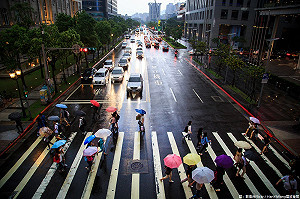 中南部防豪大雨！北北基高溫達36度