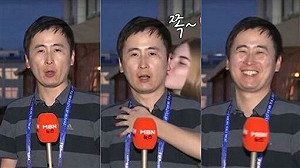 韓男記者被2俄正妹狂親 網友：我也想當記者！