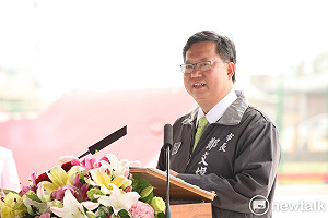 蔡英文指「勤奮的代價」 51歲壽星鄭文燦自嘲：「儲糧多耐操」