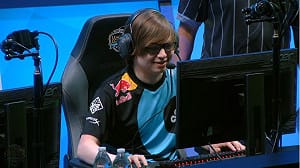 《英雄聯盟》C9 Sneaky強勢回歸 首發奪得勝利
