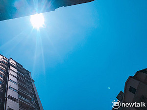 防曬「用吃的」有效嗎？食藥署闢謠：沒有科學依據