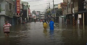 高雄豪雨暫歇 岡山地區積水未退