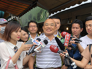 衝衝衝！蘇貞昌掃汐止老街拚選票
