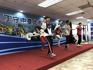 體育界支持丁守中 250人宣布成立後援會