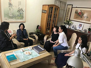 楊偉中追思會前夕 蔡英文、陳菊到府致哀