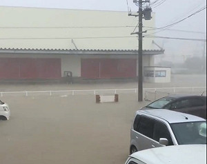 潭美肆虐沖繩 日本政府：將帶來災害級大雨