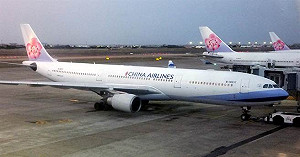 華航Ａ350-900班機雪梨機場遭撞 延誤16小時後起飛