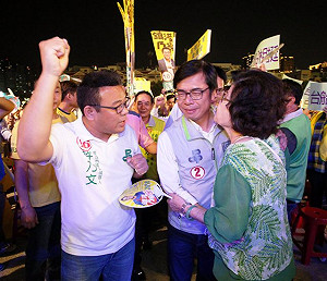 前鎮小港關鍵一席 陳菊陳其邁力挺許乃文