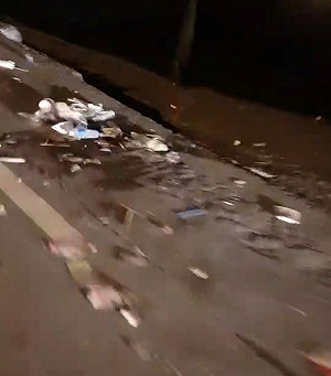 (影) 獨家》美濃人怒了！韓國瑜造勢晚會後 沿路有垃圾