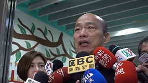 韓國瑜政見跳票 梁文傑：F1賽車當初是跟誰討論的呢？