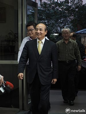 藍皮綠骨？ 王金平：我是「藍皮台骨，漢魂台魄」
