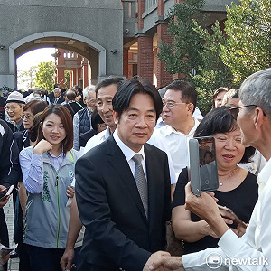 賴清德登記總統初選 黃偉哲：立委補選過程中 隱約可以感受到