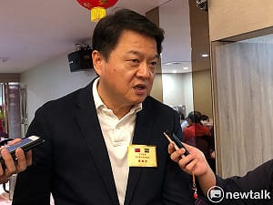 郭台銘表態參選 周錫瑋：不能拿神明出來騙人
