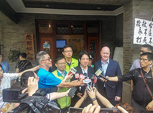 各國觀選團拜訪賴清德競總 美前國安副顧問葉望輝見證台灣民主